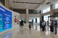 临潼区考察组来我县学习电商发展工作