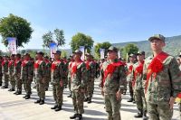 蓝田县举行2023年“全民国防教育月”主题示范活动暨欢送新兵入伍和军人立功喜报庆送、“最美军嫂”表彰大会