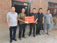 让爱心点燃退伍老兵内心的阳光