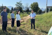 在蓝市人大代表调研我县国有自然资源管理工作