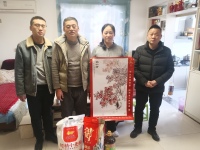 慰问维和军人家属 浓浓关怀情暖人心